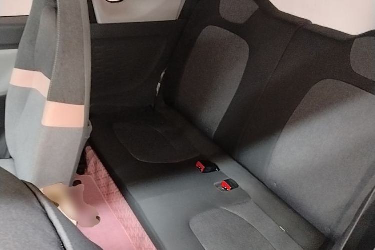 Used Wuling Hongguang MINIEV 2022 Macaron Fashion Model Lithium Iron Phosphate Left Rear Seat