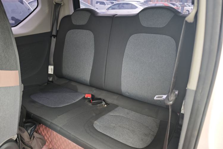 Used Wuling Hongguang MINIEV 2022 Macaron Fashion Edition Lithium-Nickel-Cobalt-Alpha-oxide Left Rear Seat