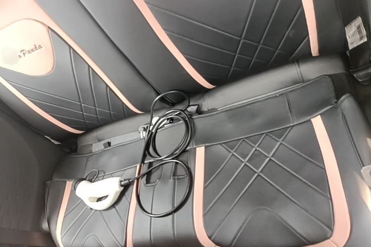 Used Wuling Hongguang MINIEV 2022 Macaron Premium Model – Lithium Iron Phosphate Left Rear Seat