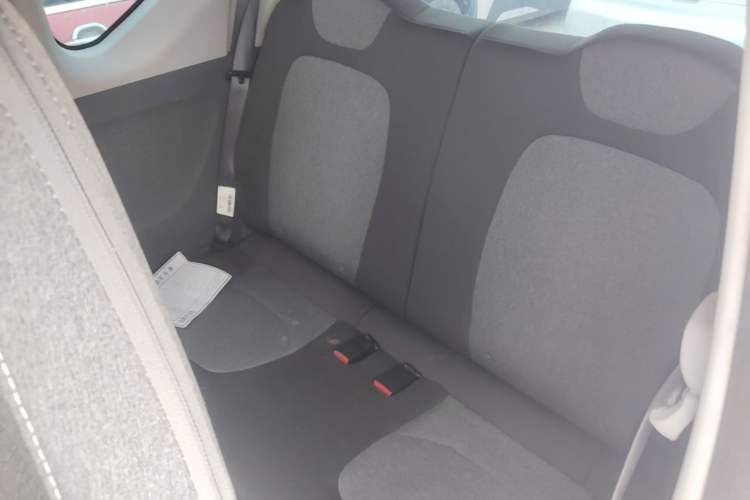 Used Wuling Hongguang MINIEV 2022 Macaron Premium Model – Lithium Iron Phosphate Left Rear Seat