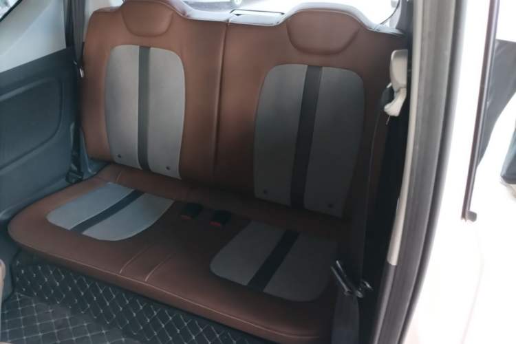 Used Wuling Hongguang MINIEV 2022 GAMEBOY 200km Gaming Edition with Lithium Iron Phosphate Left Rear Seat