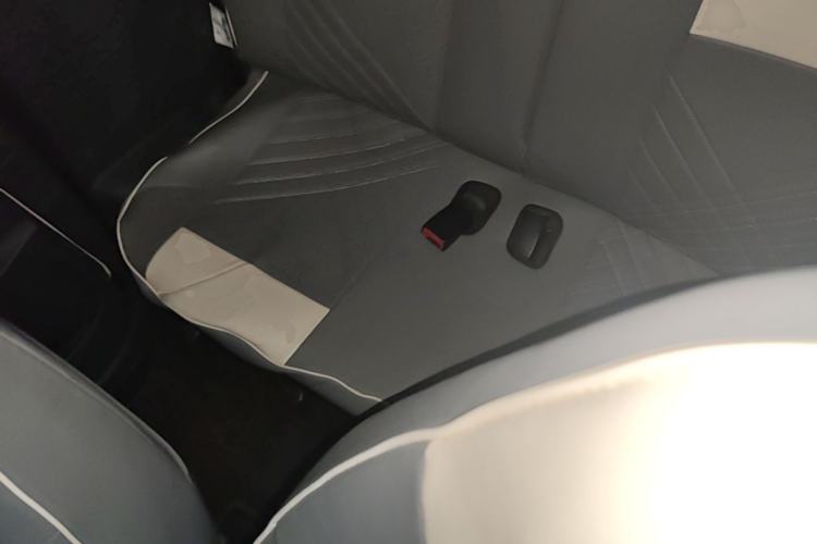 Used Wuling Hongguang MINIEV 2022 Macaron Premium Model – Lithium Iron Phosphate Left Rear Seat