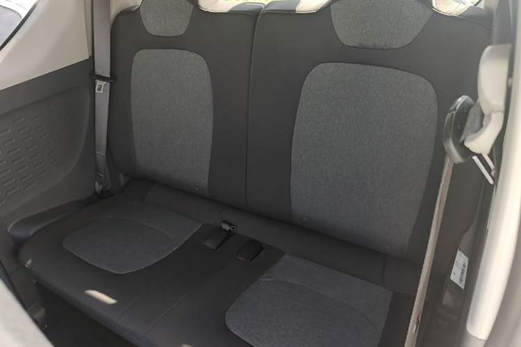 Used Wuling Hongguang MINIEV 2022 Macaron Premium Model – Lithium Iron Phosphate Left Rear Seat