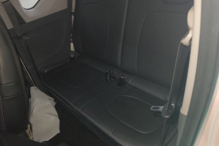 Used Wuling Hongguang MINIEV 2022 Macaron Premium Model – Lithium Iron Phosphate Left Rear Seat