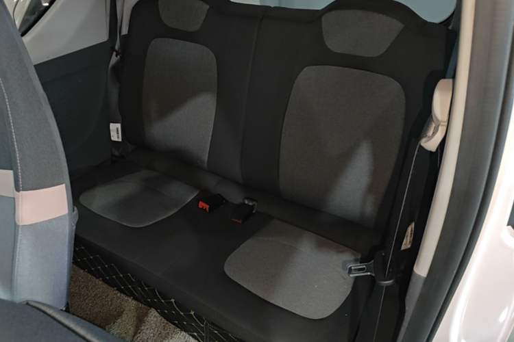 Used Wuling Hongguang MINIEV 2022 Macaron Premium Model – Lithium Iron Phosphate Left Rear Seat