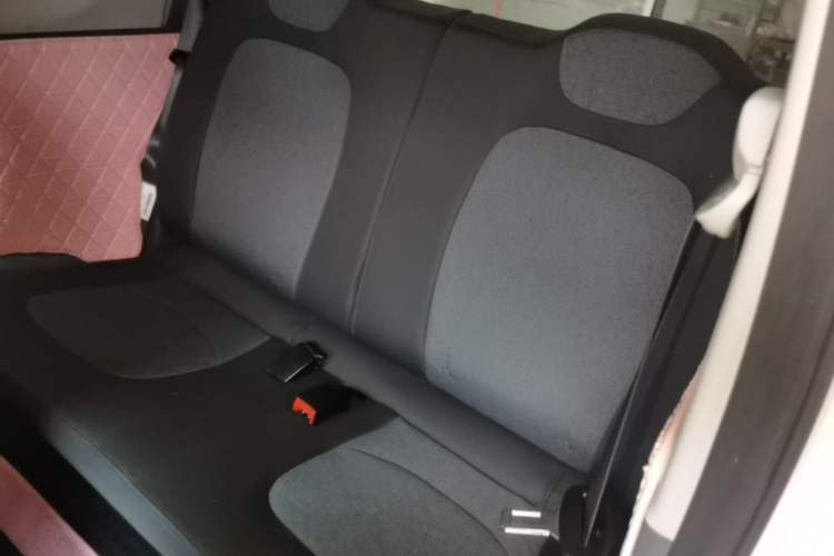Used Wuling Hongguang MINIEV 2022 Macaron Premium Model – Lithium Iron Phosphate Left Rear Seat