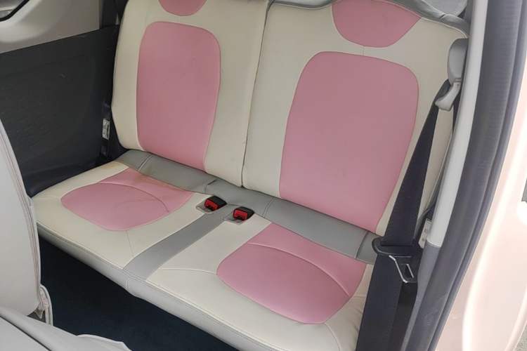Used Wuling Hongguang MINIEV 2022 Macaron Premium Model – Lithium Iron Phosphate Left Rear Seat