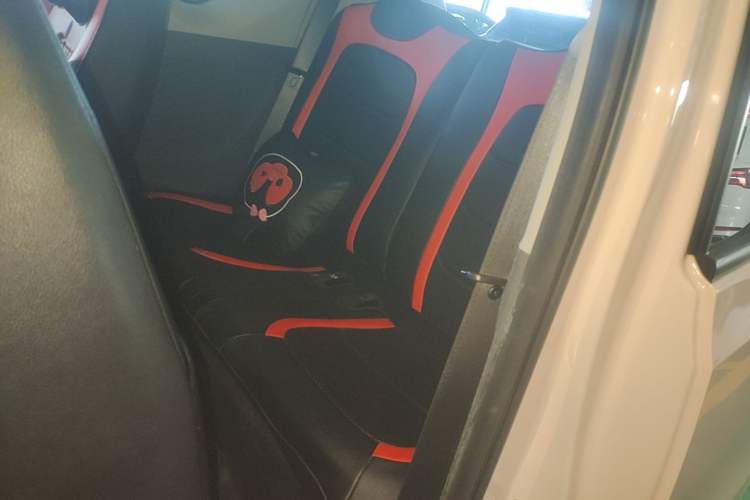 Used Wuling Hongguang MINIEV 2022 Macaron Premium Model – Lithium Iron Phosphate Left Rear Seat