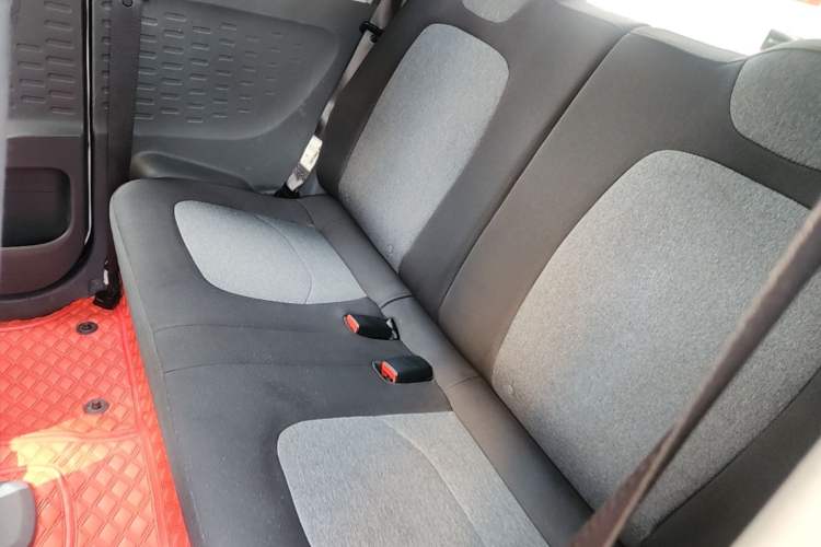 Used Wuling Hongguang MINIEV 2022 Macaron Premium Model – Lithium Iron Phosphate Left Rear Seat