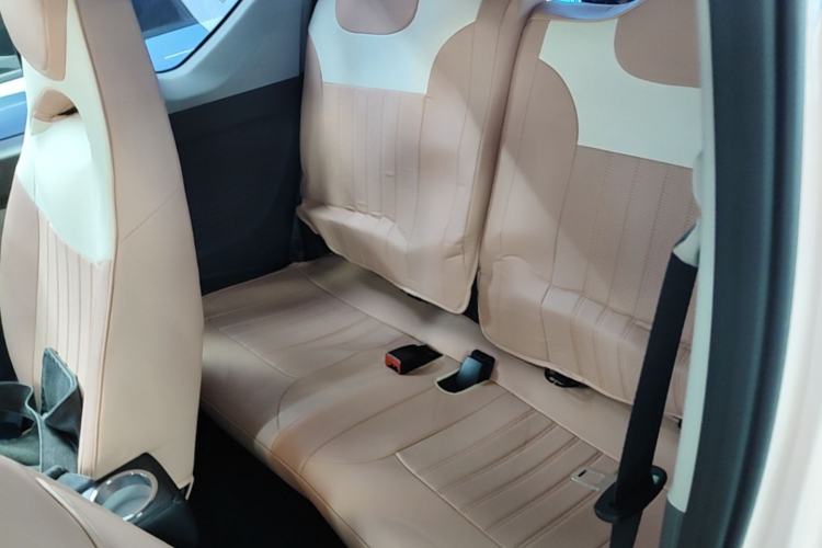 Used Wuling Hongguang MINIEV 2022 Macaron Premium Model – Lithium Iron Phosphate Left Rear Seat