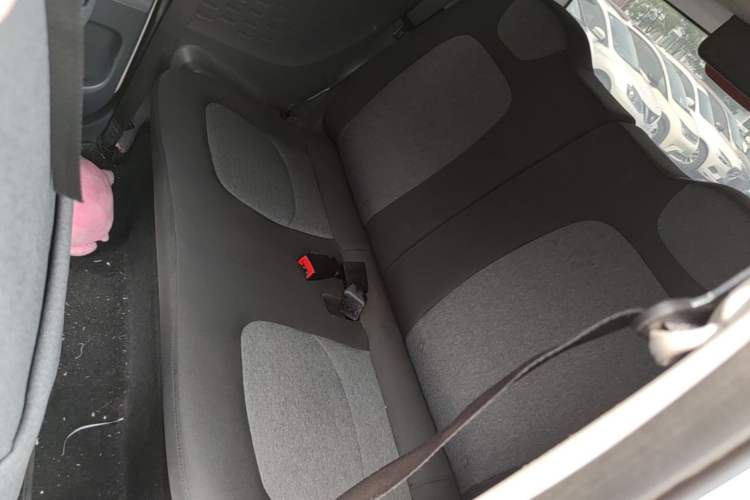 Used Wuling Hongguang MINIEV 2022 Macaron Premium Model – Lithium Ternary Battery Left Rear Seat