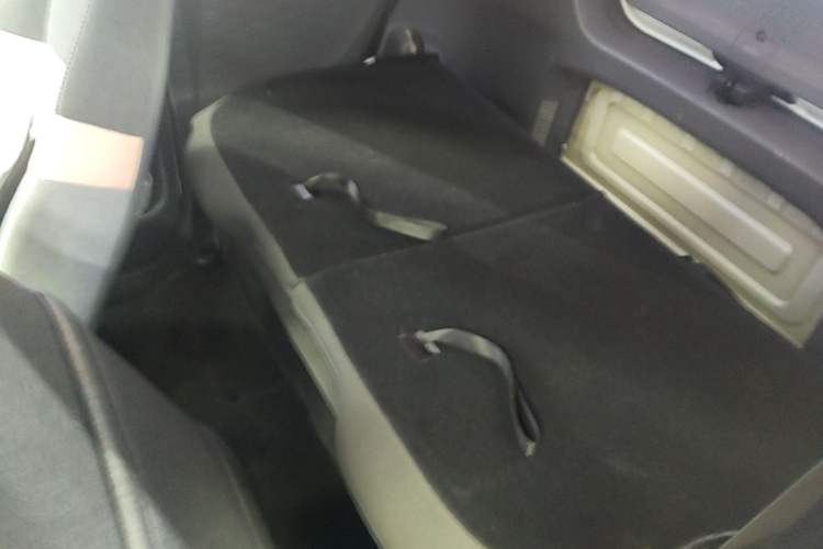 Used Wuling Hongguang MINIEV 2022 Macaron Premium Model – Lithium Iron Phosphate Left Rear Seat