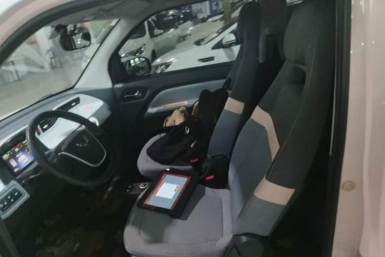 Used Wuling Hongguang MINIEV 2022 Macaron Premium Model – Lithium Iron Phosphate Left Rear Seat