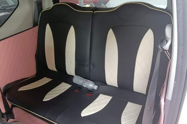 Used Wuling Hongguang MINIEV 2022 Macaron Premium Model – Lithium Iron Phosphate Left Rear Seat
