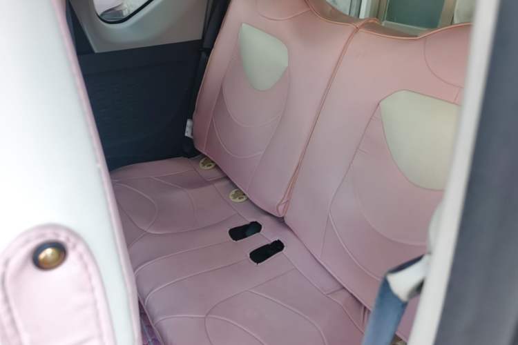 Used Wuling Hongguang MINIEV 2022 Macaron Premium Model – Lithium Iron Phosphate Left Rear Seat