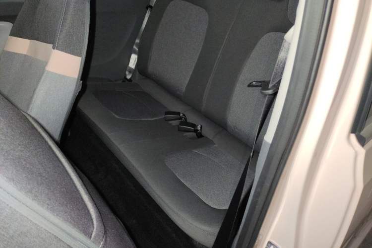Used Wuling Hongguang MINIEV 2022 Macaron Fashion Edition Lithium-Nickel-Cobalt-Alpha-oxide Left Rear Seat