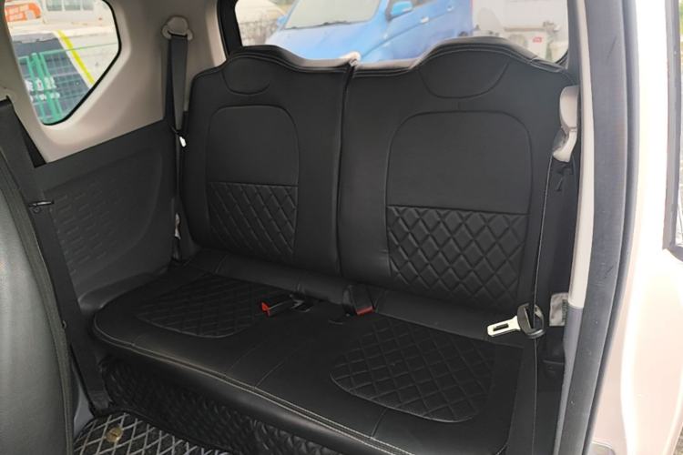 Used Wuling Hongguang MINIEV 2022 Macaron Premium Model – Lithium Iron Phosphate Left Rear Seat