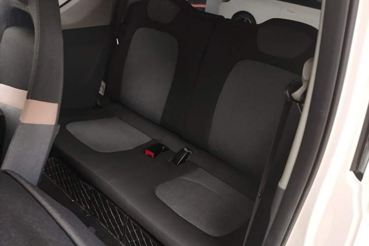 Used Wuling Hongguang MINIEV 2022 Macaron Premium Model – Lithium Iron Phosphate Left Rear Seat