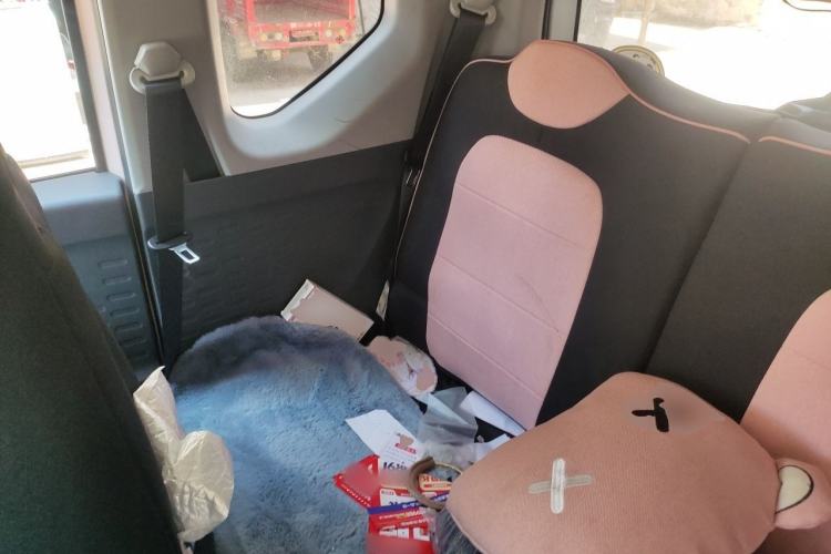 Used Wuling Hongguang MINIEV 2022 Macaron Premium Model – Lithium Iron Phosphate Left Rear Seat
