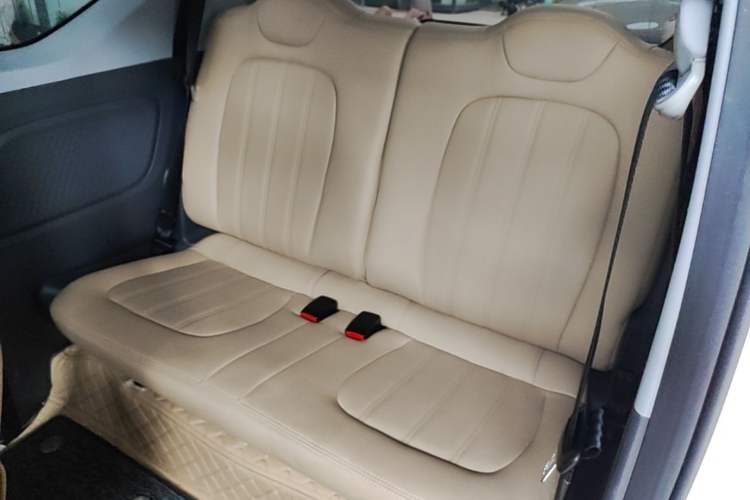 Used Wuling Hongguang MINIEV 2022 GAMEBOY 200km Gaming Edition with Lithium Iron Phosphate Left Rear Seat
