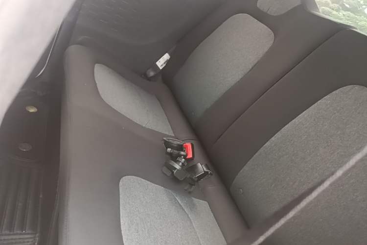 Used Wuling Hongguang MINIEV 2022 Macaron Premium Model – Lithium Iron Phosphate Left Rear Seat