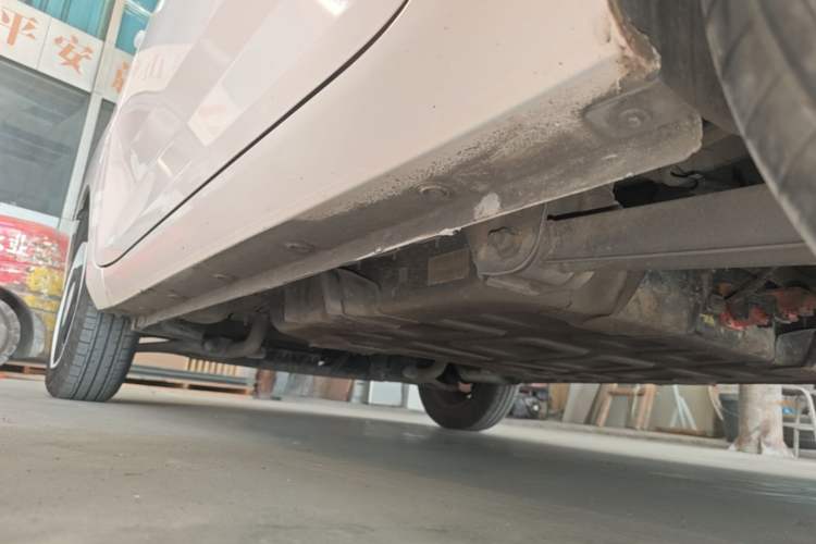 Used Wuling Hongguang MINIEV 2022 Macaron Premium Model – Lithium Iron Phosphate Left Side Sill