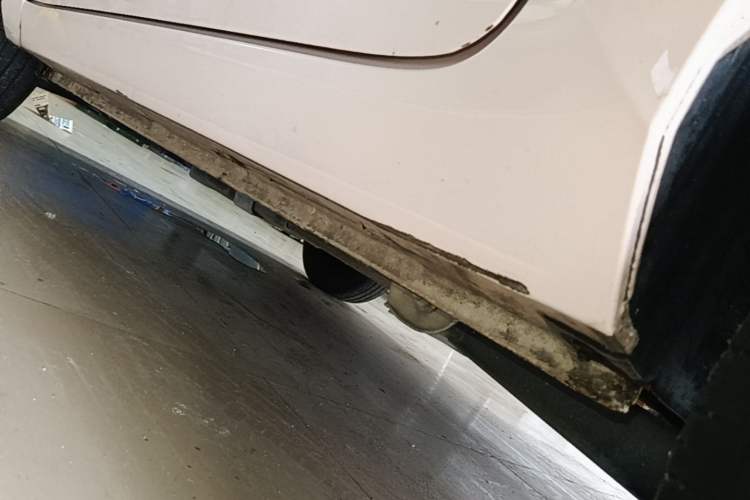 Used Wuling Hongguang MINIEV 2022 Macaron Premium Model – Lithium Iron Phosphate Left Side Sill