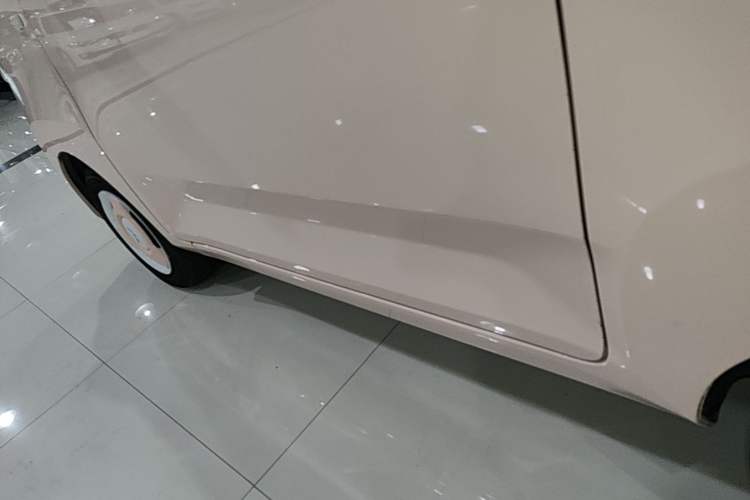 Used Wuling Hongguang MINIEV 2022 Macaron Fashion Model Lithium Iron Phosphate Left Side Sill