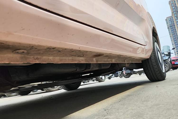 Used Wuling Hongguang MINIEV 2022 Macaron Premium Model – Lithium Iron Phosphate Left Side Sill