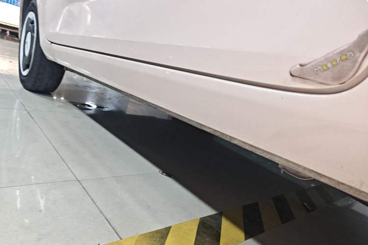 Used Wuling Hongguang MINIEV 2022 Macaron Premium Model – Lithium Iron Phosphate Left Side Sill