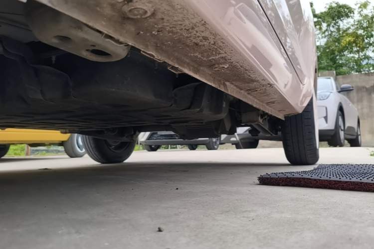Used Wuling Hongguang MINIEV 2022 Macaron Premium Model – Lithium Iron Phosphate Left Side Sill