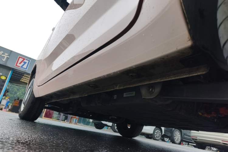Used Wuling Hongguang MINIEV 2022 Macaron Premium Model – Lithium Iron Phosphate Left Side Sill