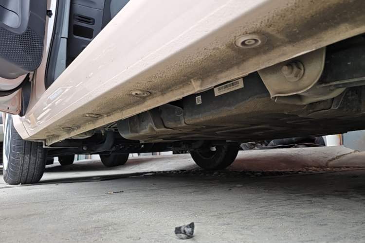 Used Wuling Hongguang MINIEV 2022 Macaron Premium Model – Lithium Iron Phosphate Left Side Sill