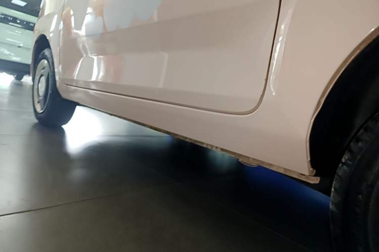 Used Wuling Hongguang MINIEV 2022 Macaron Fashion Model Lithium Iron Phosphate Left Side Sill