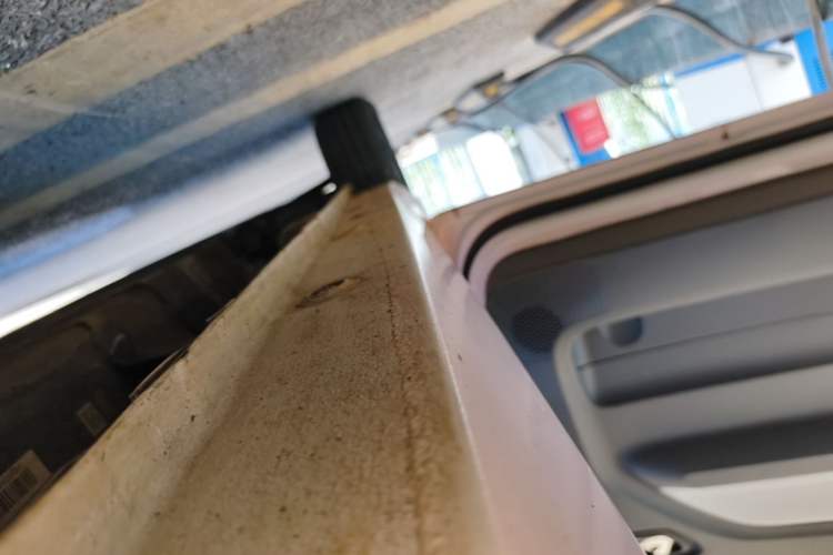 Used Wuling Hongguang MINIEV 2022 Macaron Premium Model – Lithium Iron Phosphate Left Side Sill