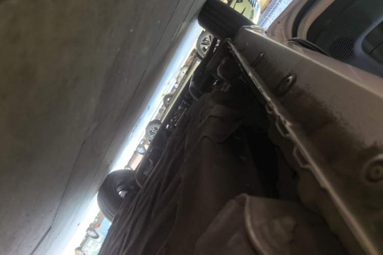 Used Wuling Hongguang MINIEV 2022 Macaron Premium Model – Lithium Iron Phosphate Left Side Sill