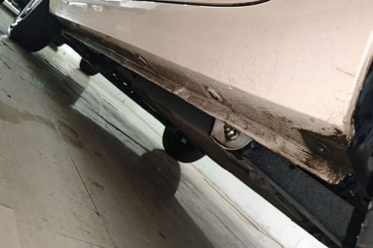 Used Wuling Hongguang MINIEV 2022 Macaron Fashion Model Lithium Iron Phosphate Left Side Sill