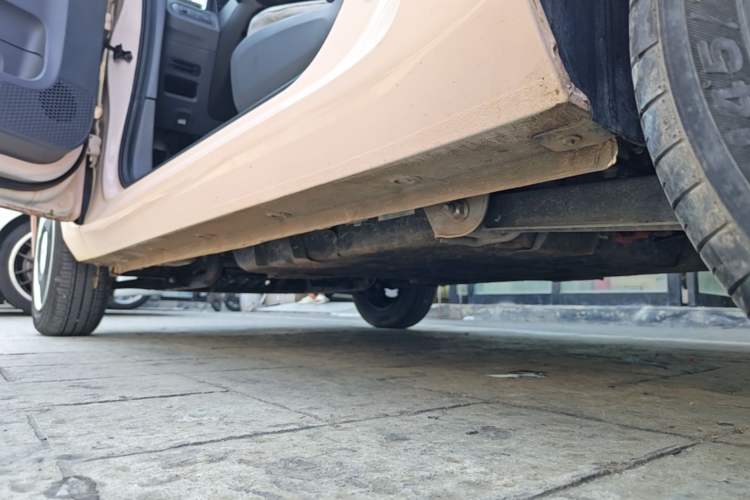 Used Wuling Hongguang MINIEV 2022 Macaron Premium Model – Lithium Iron Phosphate Left Side Sill