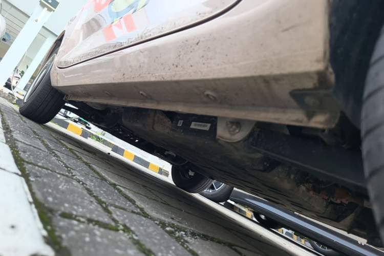Used Wuling Hongguang MINIEV 2022 Macaron Premium Model – Lithium Iron Phosphate Left Side Sill