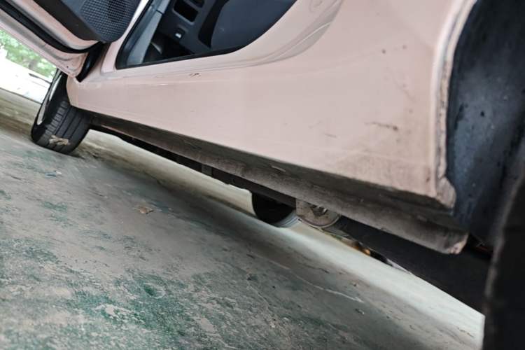 Used Wuling Hongguang MINIEV 2022 Macaron Premium Model – Lithium Ternary Battery Left Side Sill