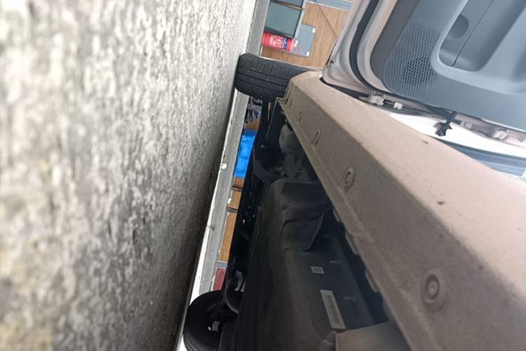 Used Wuling Hongguang MINIEV 2022 Macaron Premium Model – Lithium Iron Phosphate Left Side Sill