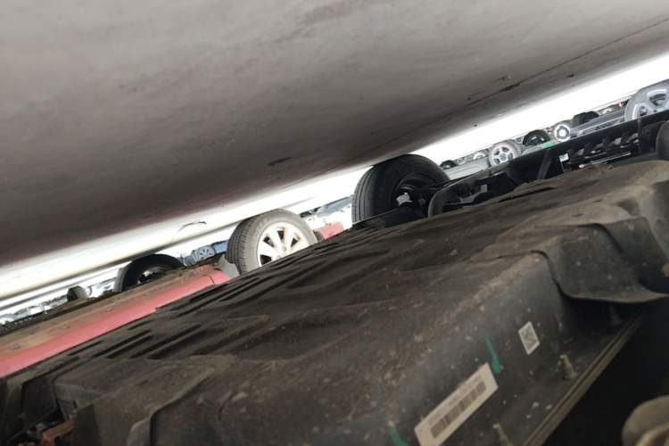 Used Wuling Hongguang MINIEV 2022 Macaron Premium Model – Lithium Iron Phosphate Left Side Sill