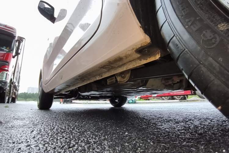 Used Wuling Hongguang MINIEV 2022 Macaron Premium Model – Lithium Ternary Battery Left Side Sill