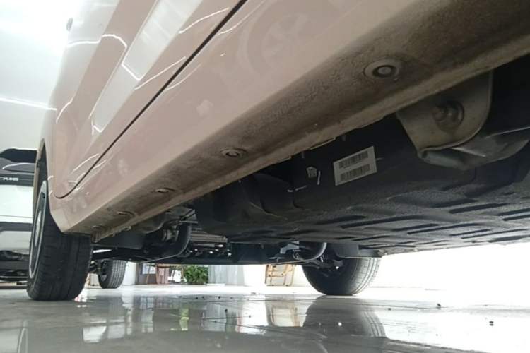 Used Wuling Hongguang MINIEV 2022 Macaron Premium Model – Lithium Ternary Battery Left Side Sill