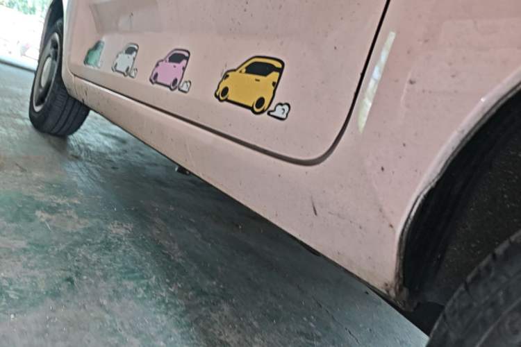 Used Wuling Hongguang MINIEV 2022 Macaron Fashion Model Lithium Iron Phosphate Left Side Sill