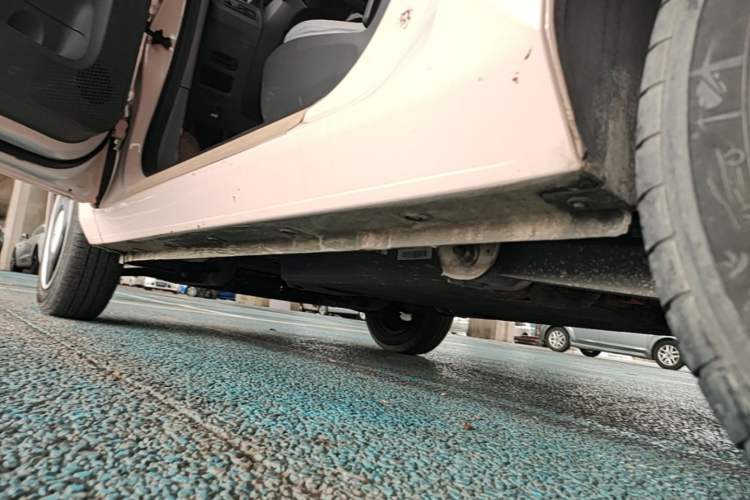 Used Wuling Hongguang MINIEV 2022 Macaron Fashion Model Lithium Iron Phosphate Left Side Sill