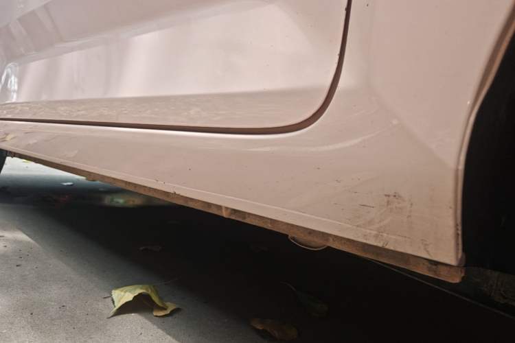 Used Wuling Hongguang MINIEV 2022 Macaron Premium Model – Lithium Iron Phosphate Left Side Sill