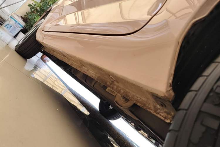 Used Wuling Hongguang MINIEV 2022 Macaron Premium Model – Lithium Ternary Battery Left Side Sill