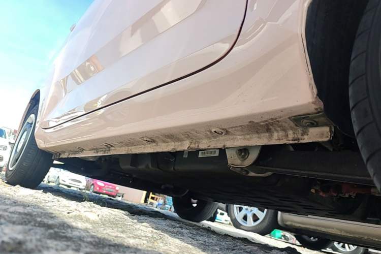 Used Wuling Hongguang MINIEV 2022 Macaron Premium Model – Lithium Iron Phosphate Left Side Sill