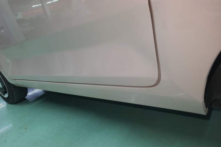 Used Wuling Hongguang MINIEV 2022 Macaron Premium Model – Lithium Iron Phosphate Left Side Sill